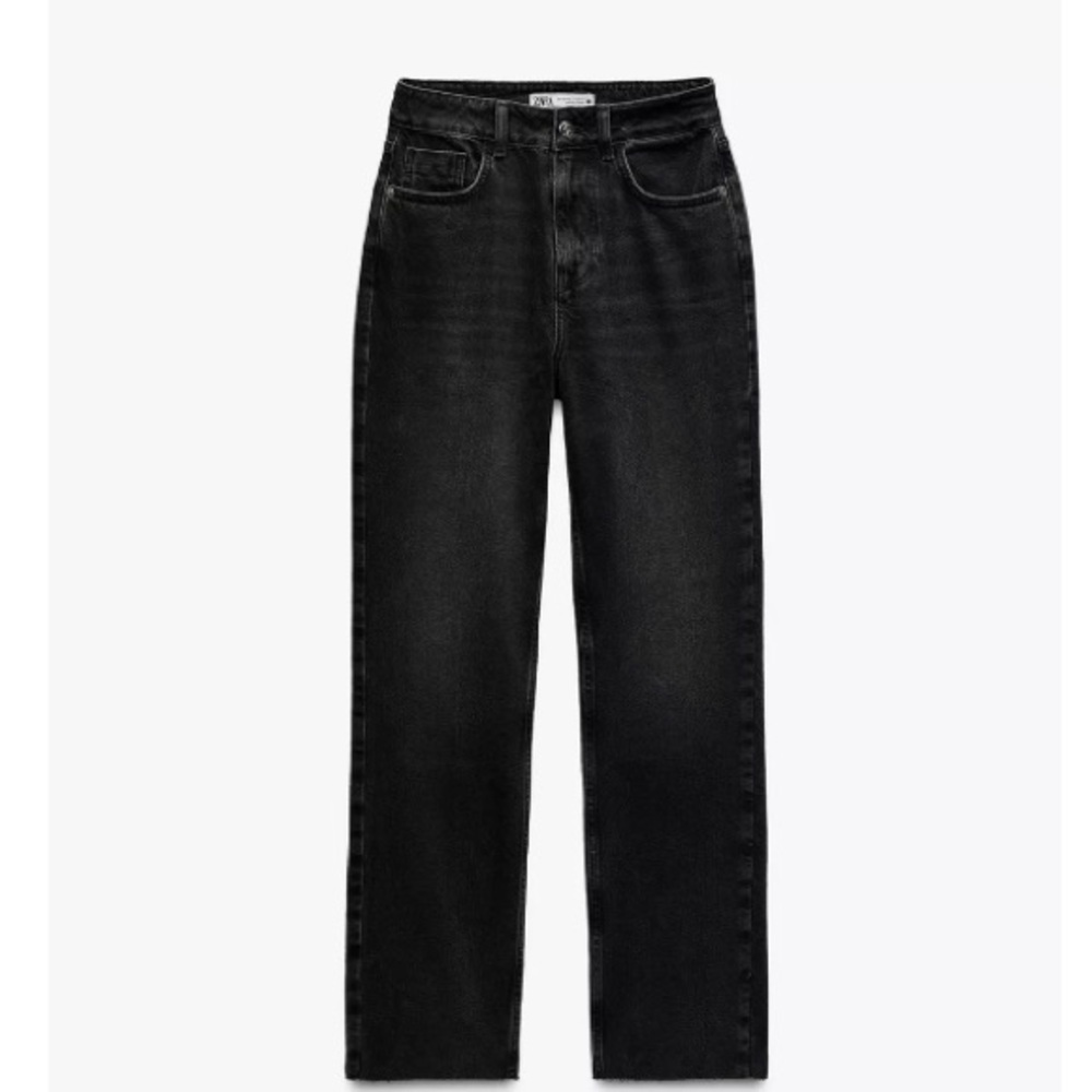 Zara Black Straight Cut High Waisted Jeans With Raw Hem